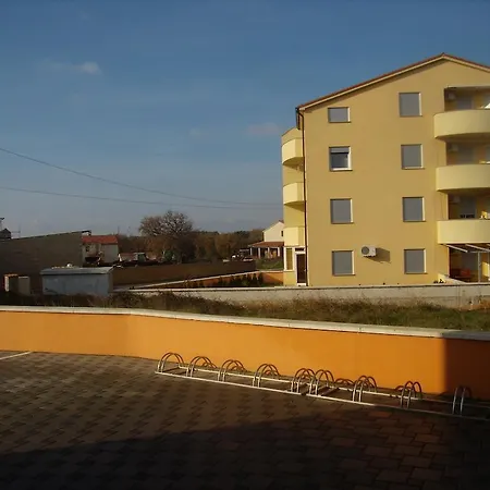 Apartamento Iva Ližnjan